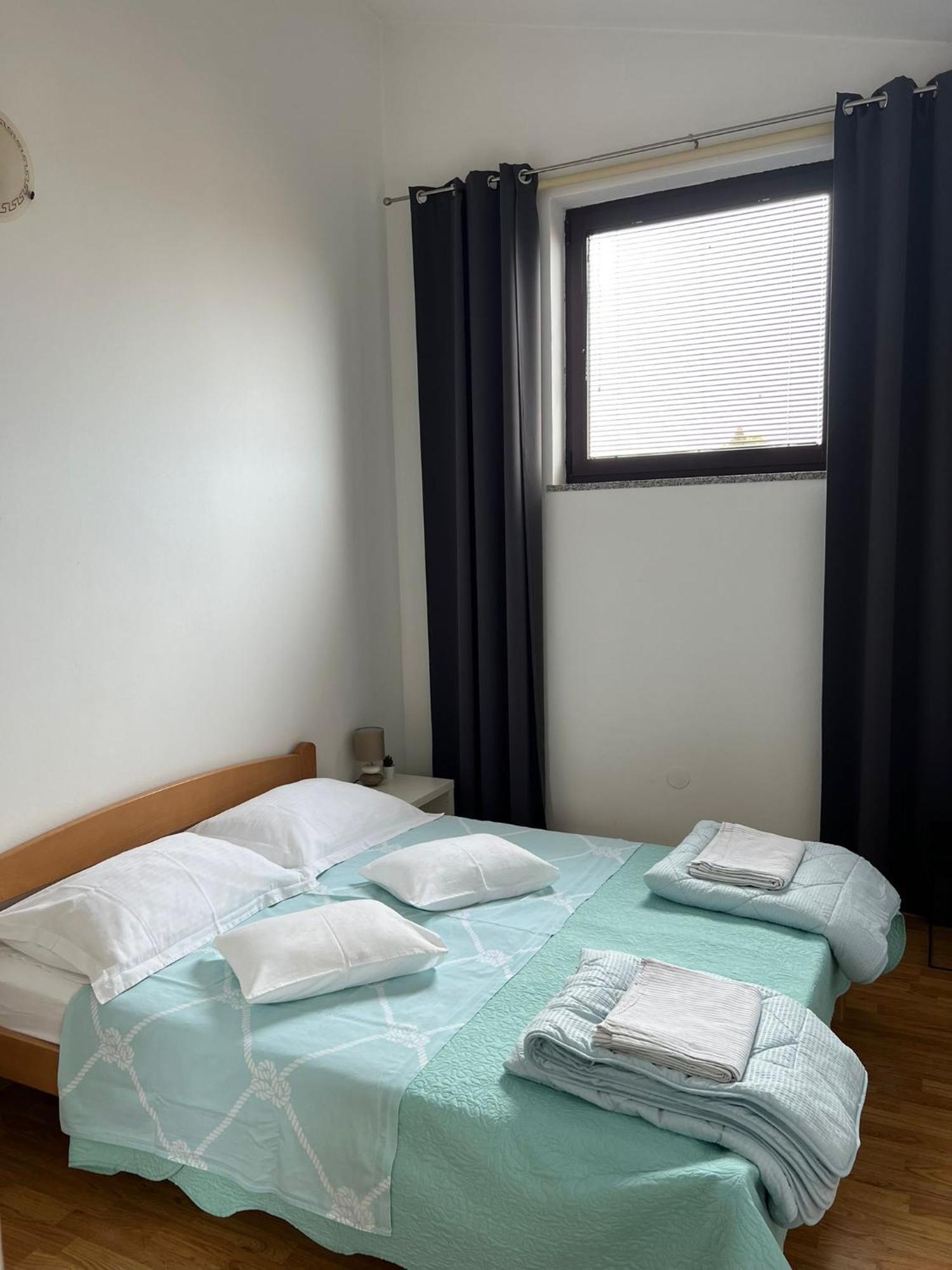 Apartments And Rooms Lorena 236 Rovinj Luaran gambar